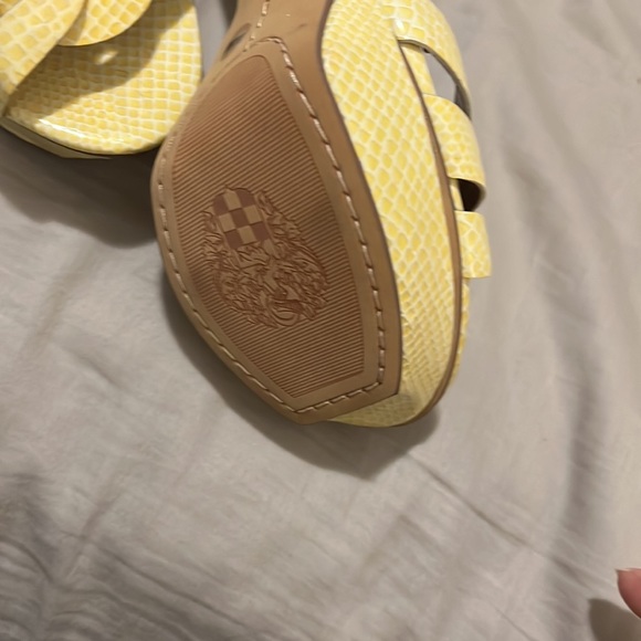 Vince Camuto Albino Python Pumps - Picture 3 of 3